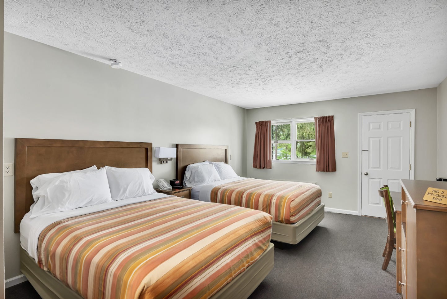 motel-rooms-6