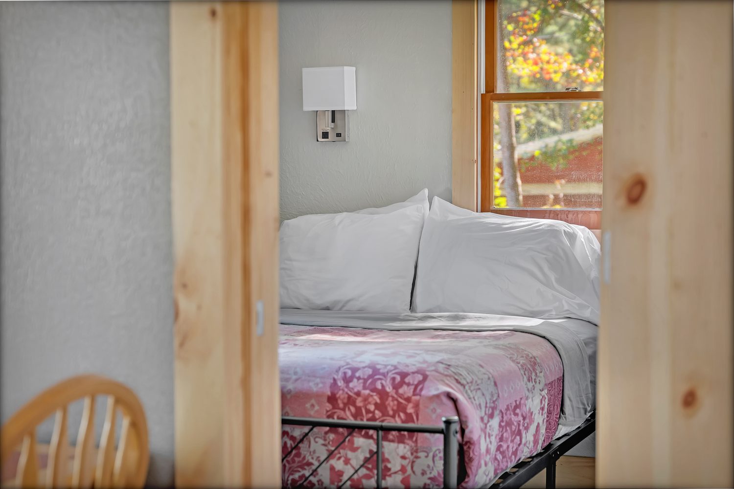 Second bedroom with double bed