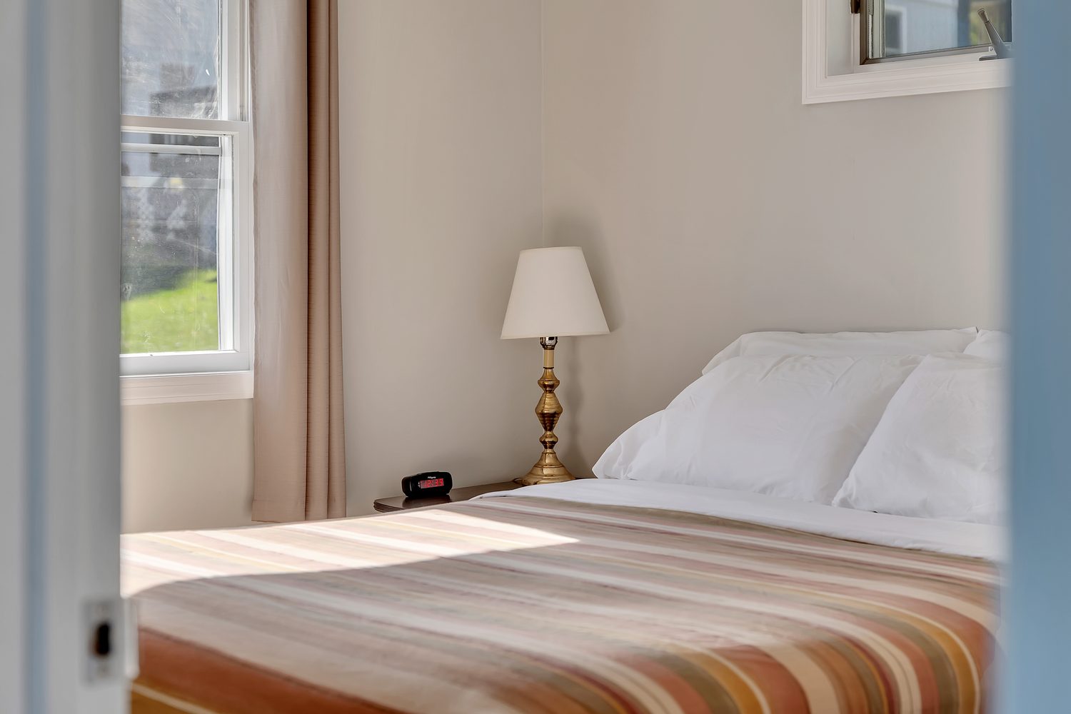 Queen bed